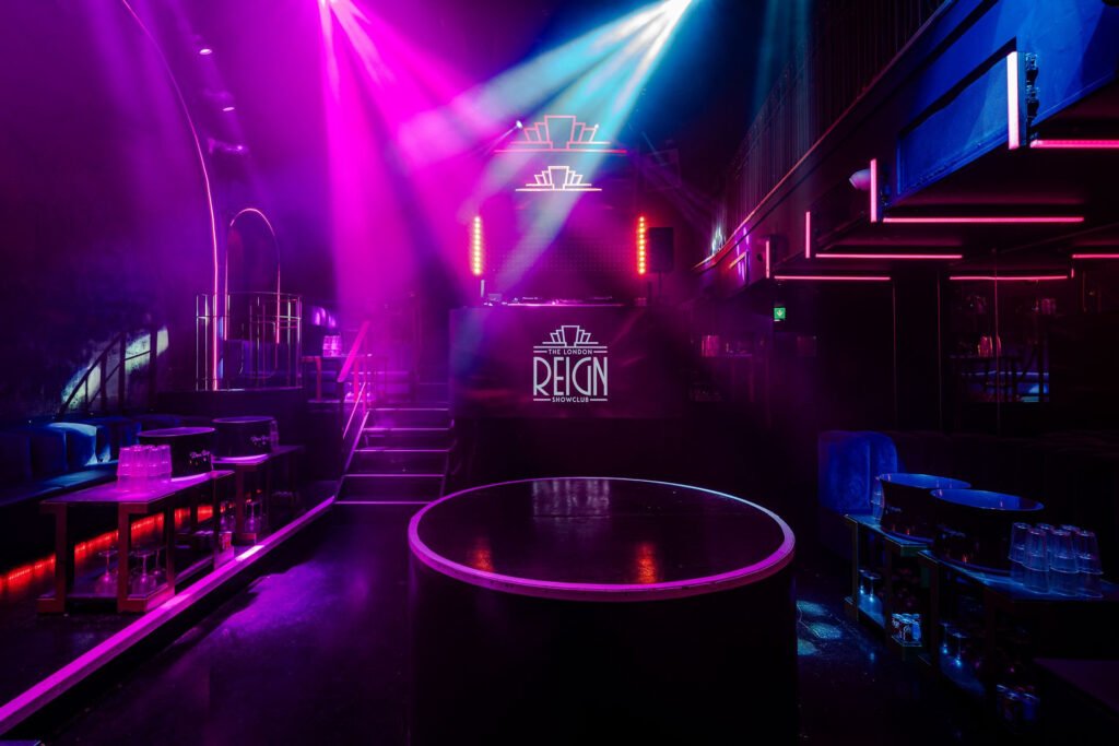 Reign Club London burlesque show