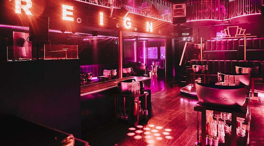Reign Club London burlesque show
