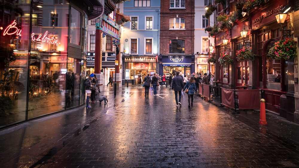 London Mayfair nightlife at night